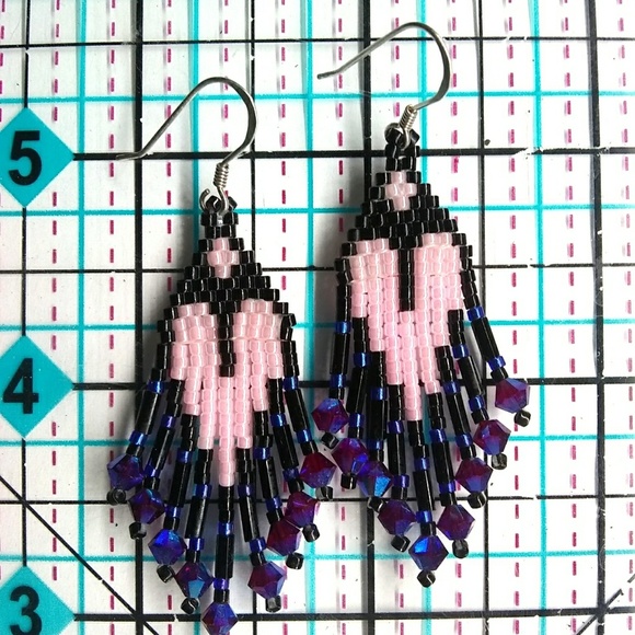 🔥SOLD🔥 at Comanche PowWow🔥 Heart Valentine Swarovski Earrings - Picture 5 of 7